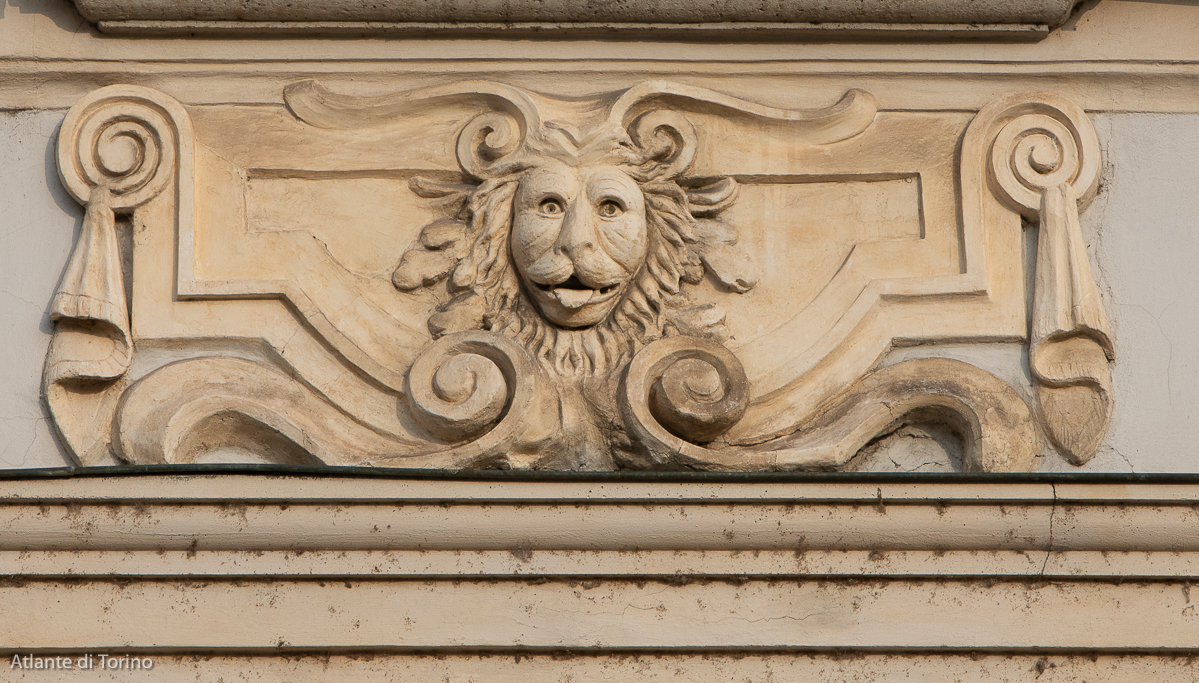 piazza S. Carlo mascherone