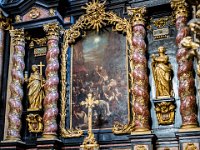 Altar maggiore  L'altar maggiore è ancora quello originale del Seicento, opera di Francesco Lanfranchi: risale al 1664