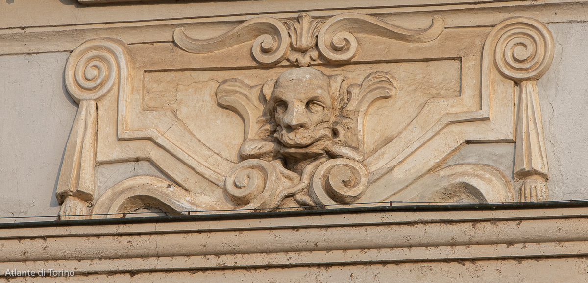 piazza S. Carlo mascherone