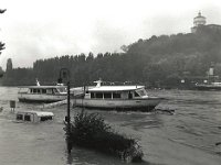 1992   durante l'inondazione del 1992 i due battelli Valentino I e Valentina I  resistono ormeggiati ai Murazzi